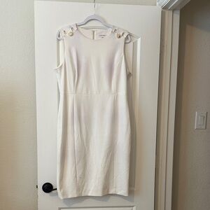 Elegant White Sleeveless Dress
